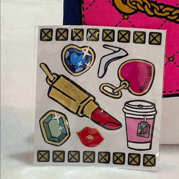 Estée Lauder Cosmetics 6 Piece Gift Set - Picture 3 of 7